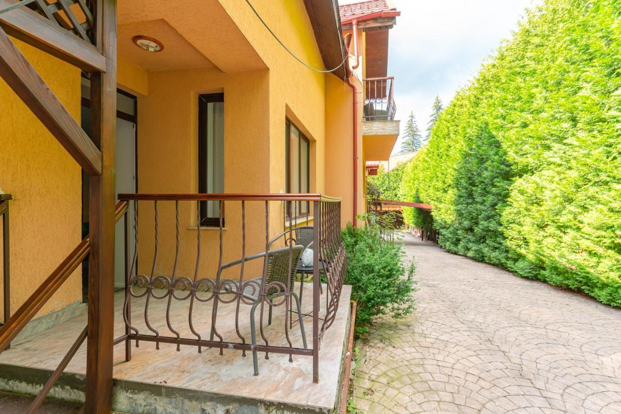 Casa Nostalgia Villa Poiana Brasov Buitenkant foto